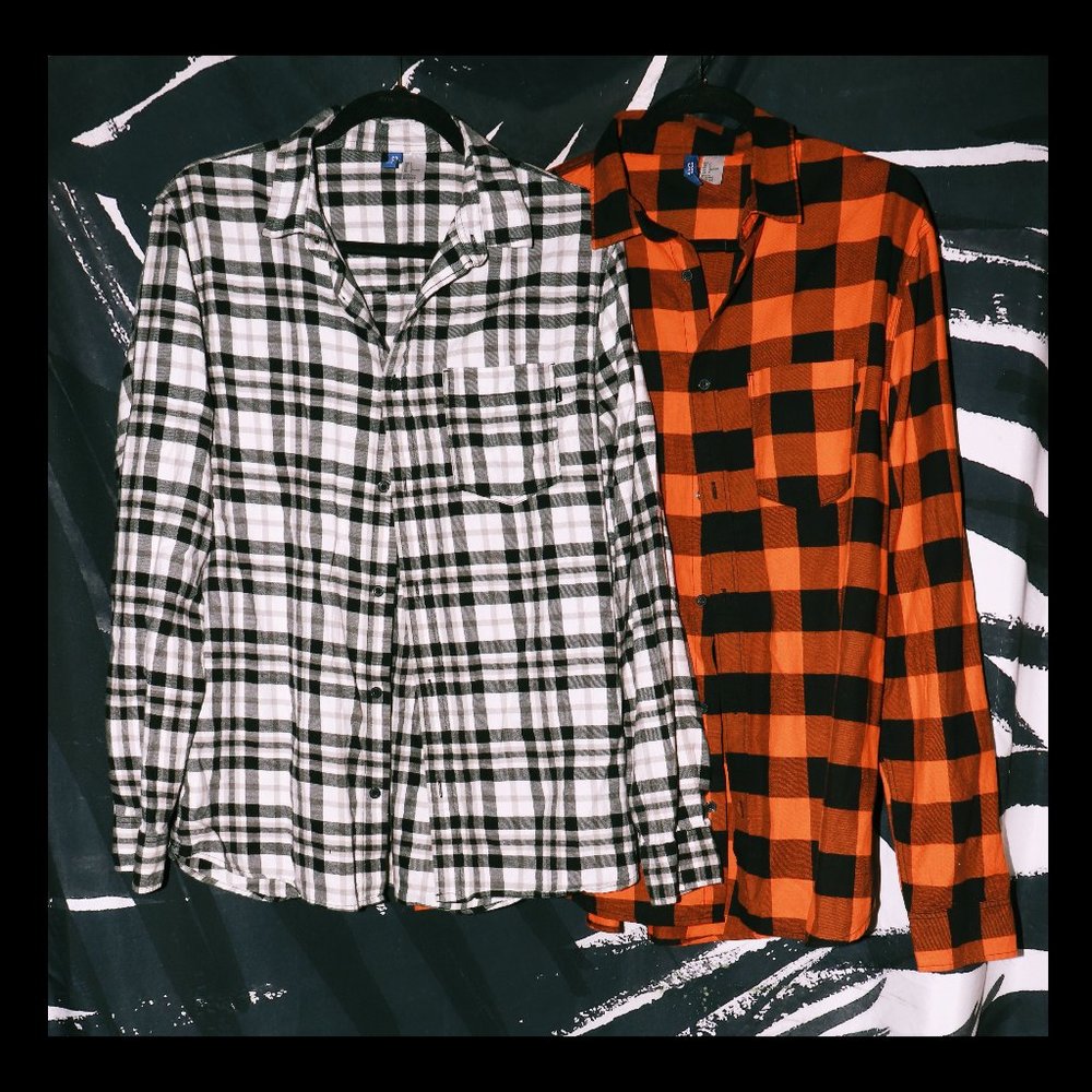 DIVIDED FLANNEL SET OF TWO
